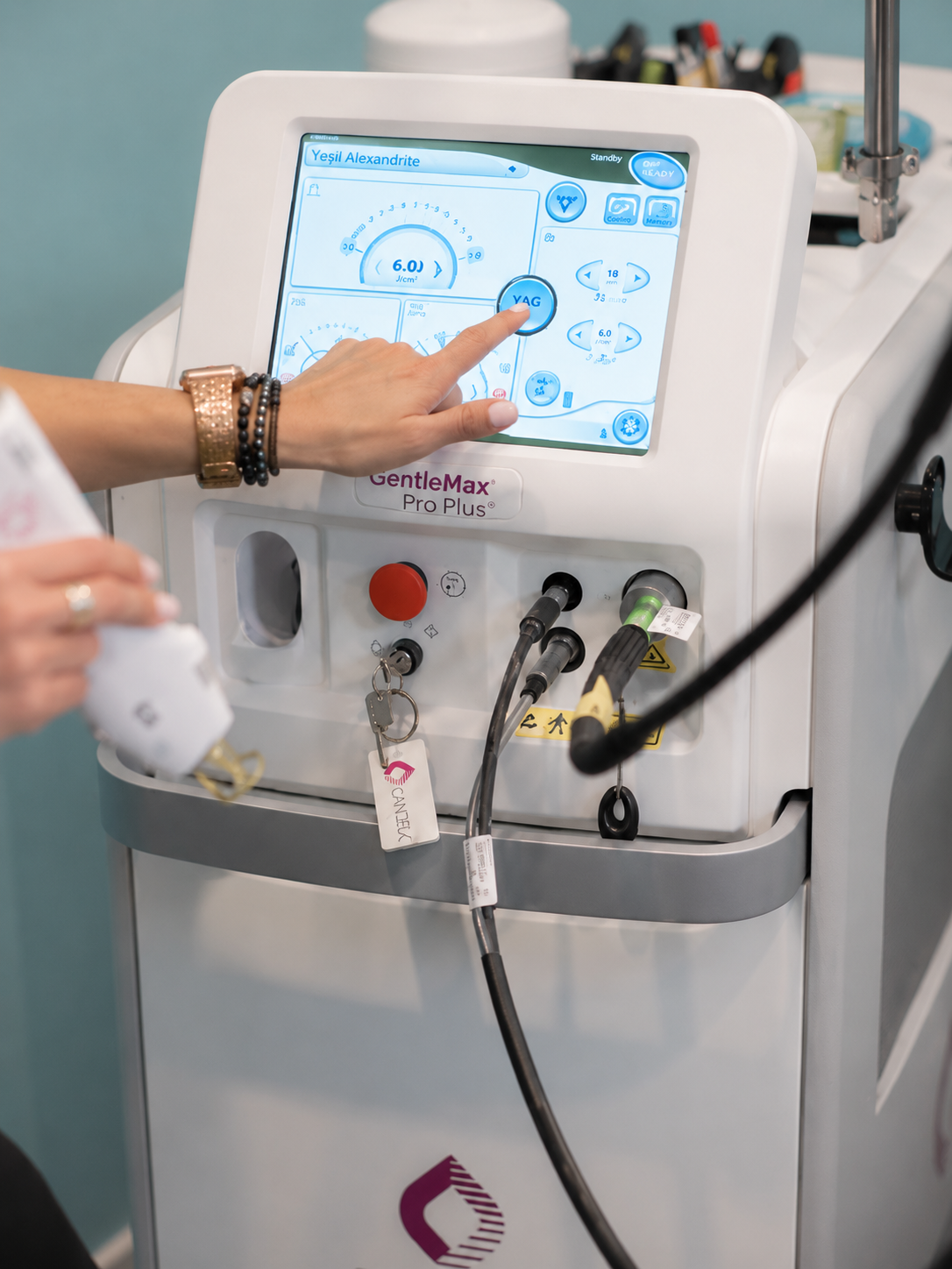 Unlimited Full Body Laser (Without Front & Back) in Dubai